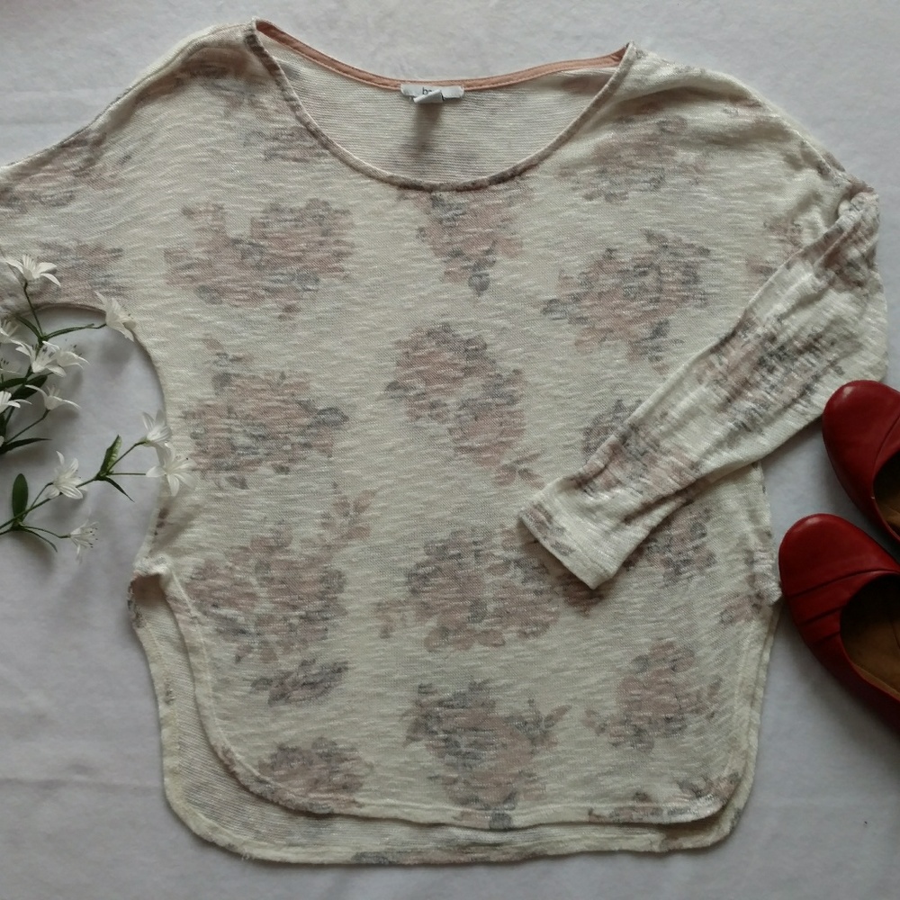 3 for 12$ Bar III Floral Lightweight Sweater